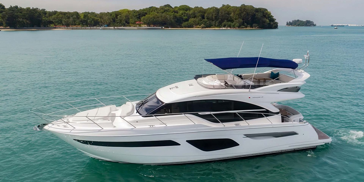 Аренда яхты Princess F55 Risa на Пхукете